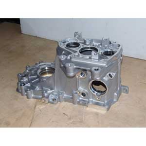 Volkswagen Golf 5 - 1.6 Şanzıman Orta Kapak