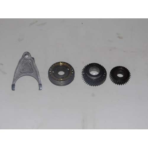 Renault Megane 1.6 Benzinli 5.Vites Takım Dişlisi