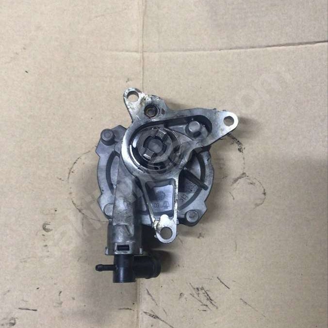 Megane 4 Megane 3 Trafik 3 Vakum Pompası 1.6 Dci R9M 146503760R