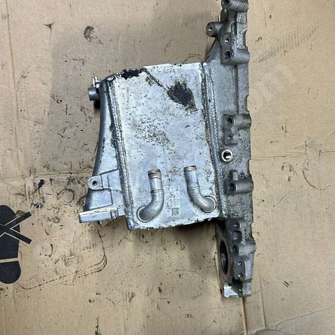 Volkswagen Golf6 1.6 Tdı Clh Cxx Emme Manifoldu M160739B Çıkma