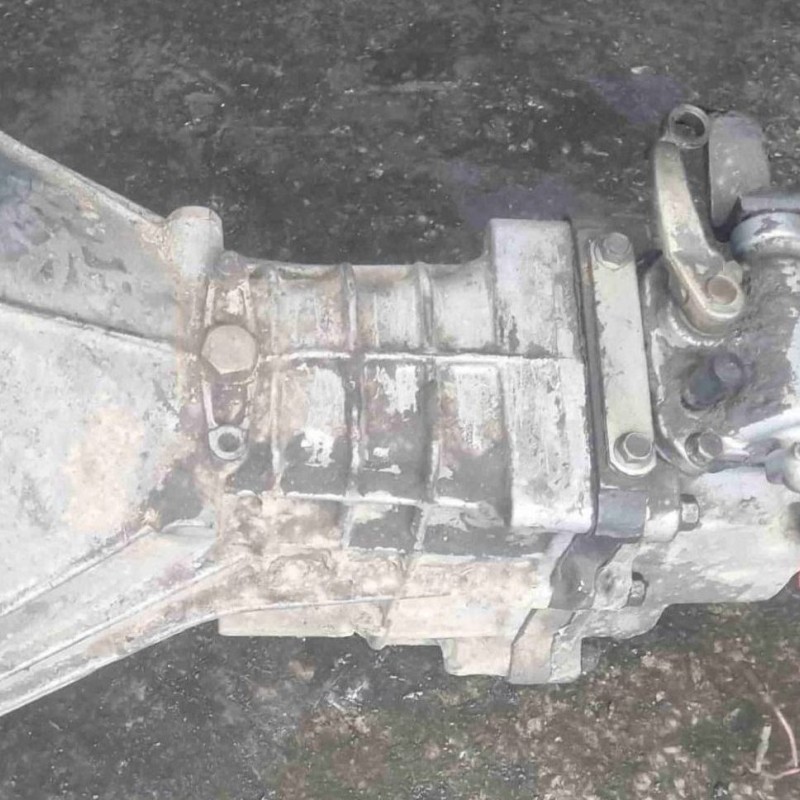 İsuzu Wfr 2.4 Komple Şanzıman Çıkma