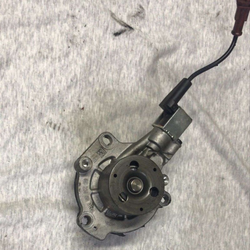 Seat-Volkswagen-Audi 2.0 Su Pompası Çıkma 010234801