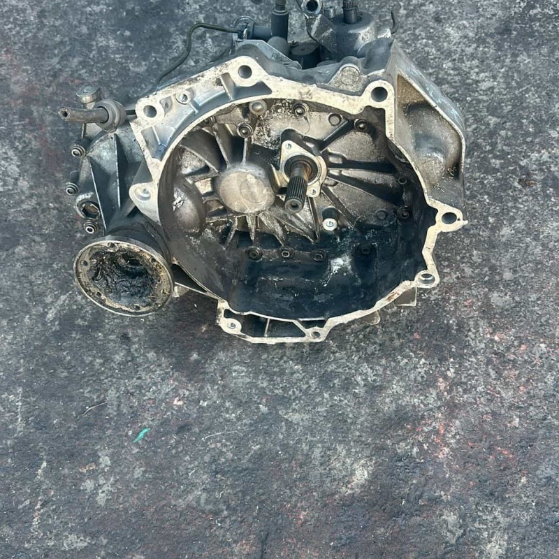 Volkswagen Golf 6 İleri 1.6 Fsi Komple Şanzıman Çıkma Manuel